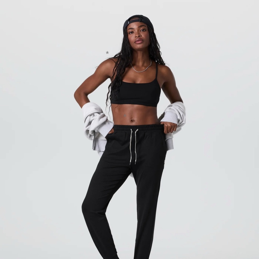 Vuori Performance Joggers